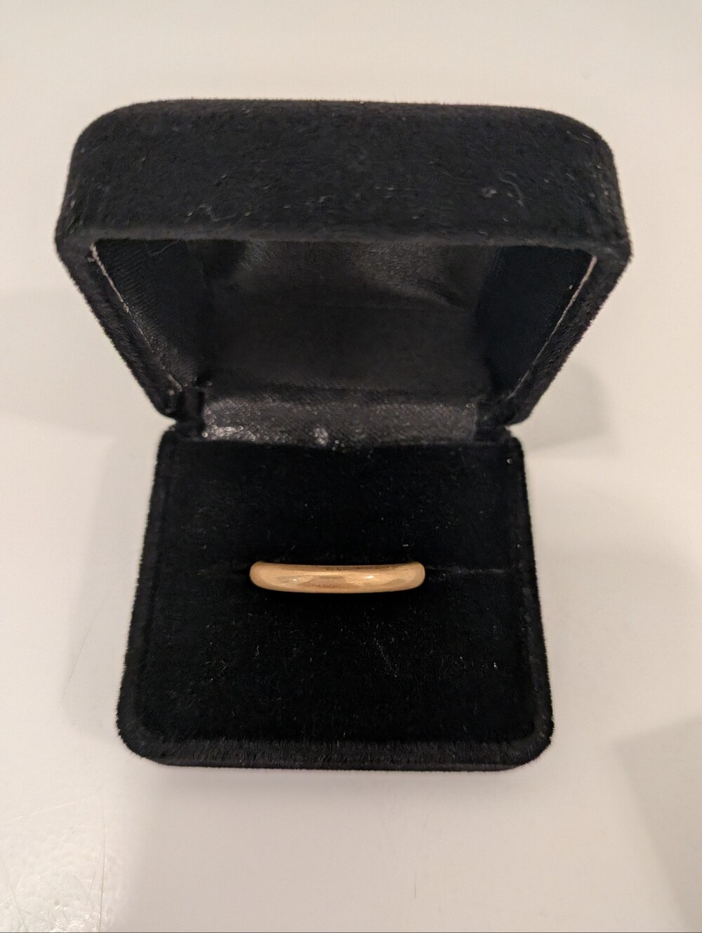 Classic 18k Polished Gold Ring - Men's Simple Band